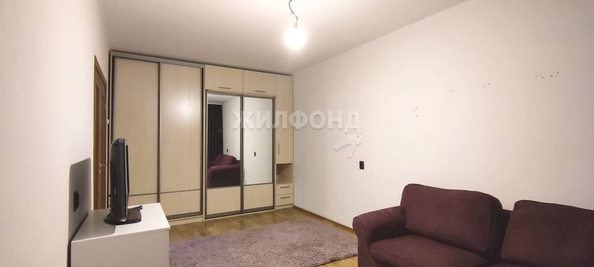 
   Продам 1-комнатную, 34.4 м², Гребенщикова ул, 7

. Фото 2.