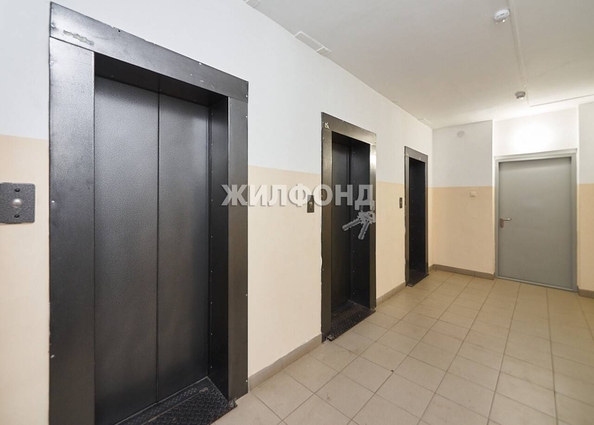 
   Продам 3-комнатную, 83.9 м², Тюленина ул, 28

. Фото 19.