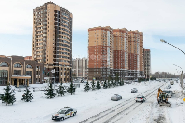 
   Продам 3-комнатную, 83.9 м², Тюленина ул, 28

. Фото 24.