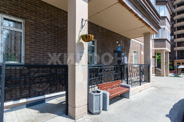 
  Продается 3-комн. квартира, 83.9 м², Тюленина ул, д. 28
. Фото 2.