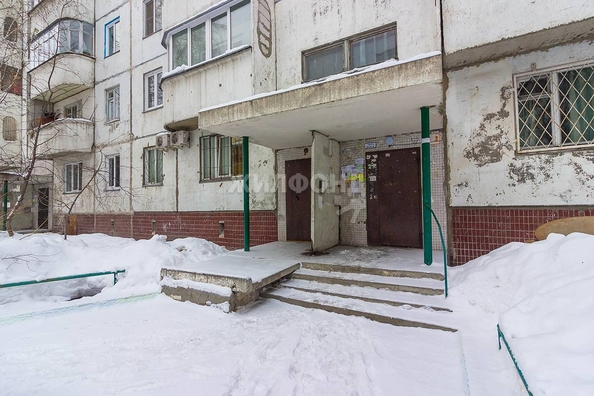 
   Продам 2-комнатную, 53.6 м², Новосибирская ул, 19

. Фото 23.