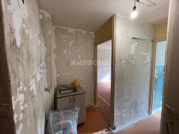 
   Продам 1-комнатную, 27.9 м², Октябрьская ул, 11

. Фото 5.