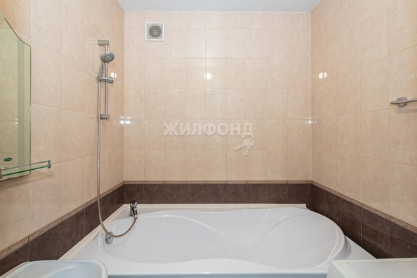 
   Продам 2-комнатную, 63.7 м², Мясниковой ул, 6/2

. Фото 15.