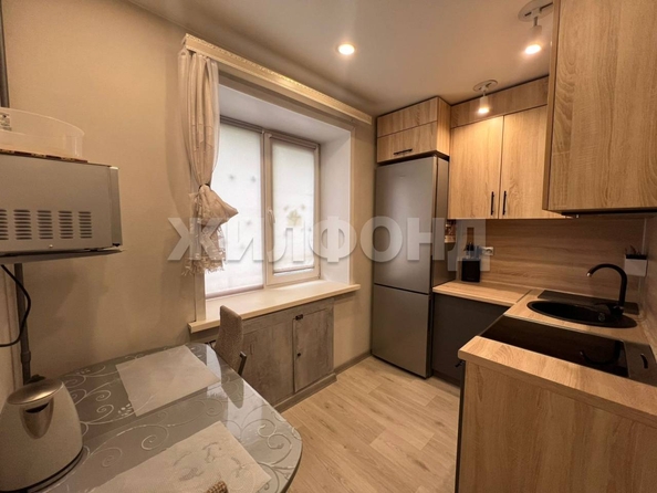 
  Продается 2-комн. квартира, 43 м², Адриена Лежена ул, д. 14
. Фото 2.