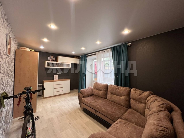 
  Продается 2-комн. квартира, 43 м², Адриена Лежена ул, д. 14
. Фото 3.