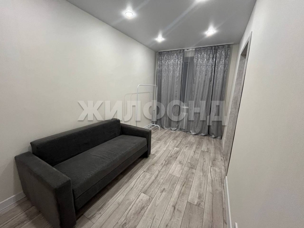 
  Продается 2-комн. квартира, 38.8 м², Титова ул, д. 16
. Фото 4.