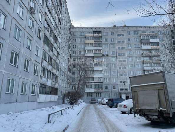 
   Продам 3-комнатную, 60.7 м², Дуси Ковальчук ул, 65

. Фото 13.