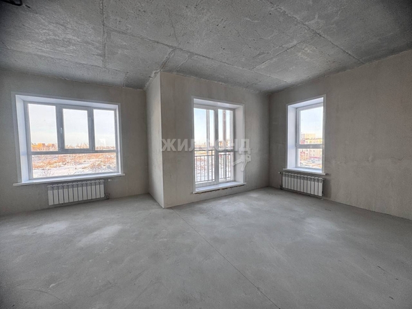 
   Продам 3-комнатную, 80 м², Солнечная ул, 3

. Фото 10.