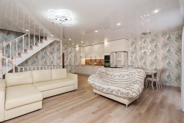 
   Продам дом, 212.9 м², Новосибирск

. Фото 9.