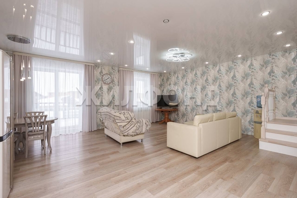 
   Продам дом, 212.9 м², Новосибирск

. Фото 10.