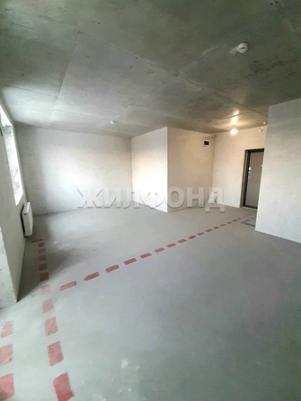 
   Продам 1-комнатную, 41 м², Дуси Ковальчук ул, 248/1

. Фото 4.