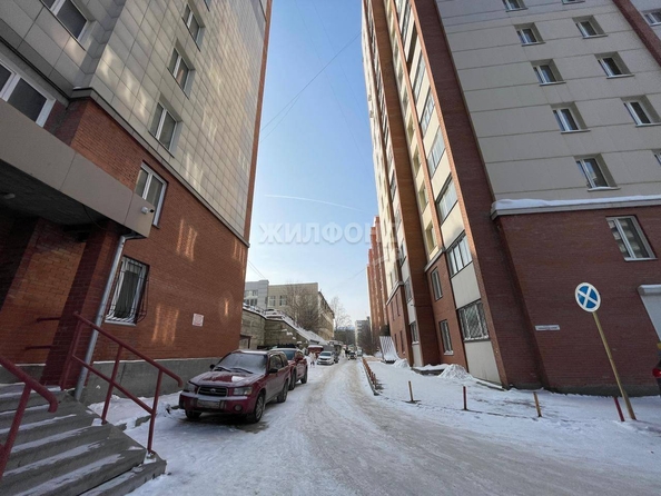 
   Продам 1-комнатную, 36 м², Адриена Лежена ул, 31

. Фото 18.