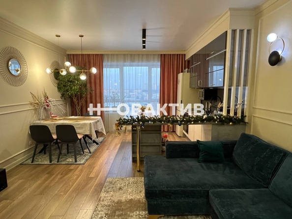 
   Продам 3-комнатную, 87.5 м², Красный пр-кт, 222/3

. Фото 4.