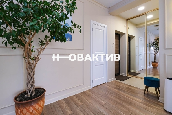 
   Продам 3-комнатную, 87.5 м², Красный пр-кт, 222/3

. Фото 20.