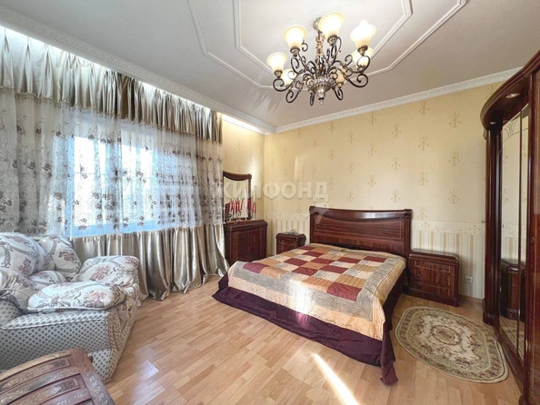 
   Продам дом, 478.8 м², Краснообск

. Фото 8.