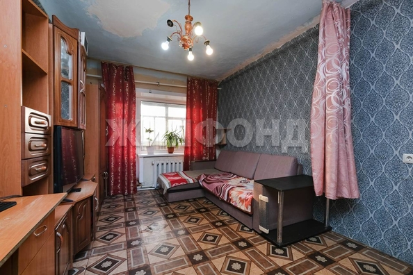 
   Продам 2-комнатную, 41.8 м², Советская ул, 47

. Фото 2.