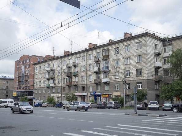 
   Продам 2-комнатную, 55.1 м², Титова ул, 22

. Фото 4.