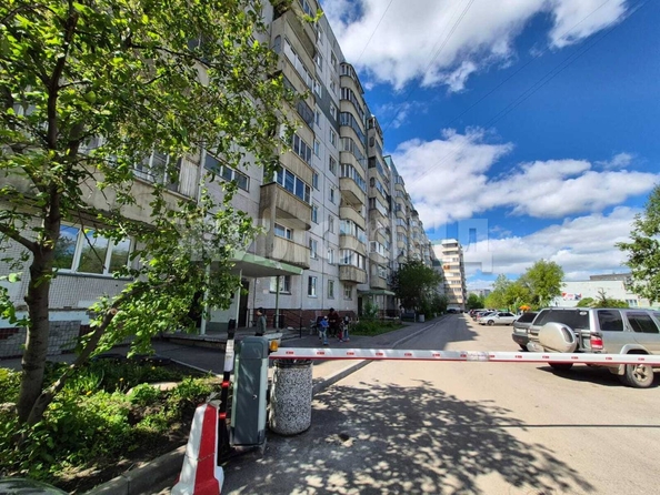 
  Продается 2-комн. квартира, 49.8 м², Троллейная ул, д. 136
. Фото 2.