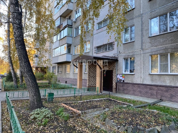 
   Продам 3-комнатную, 59.8 м², Невельского ул, 61

. Фото 14.