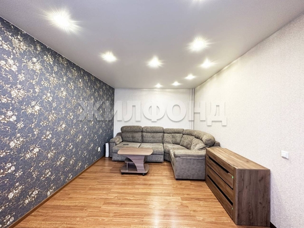 
   Продам 3-комнатную, 71.9 м², 2-й (4 мкр.) кв-л, 233

. Фото 8.