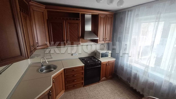 
  Продается 4-комн. квартира, 99 м², Троллейная ул, д. 71
. Фото 11.