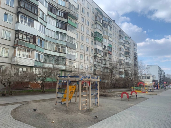
  Продается 4-комн. квартира, 84.7 м², Троллейная ул, д. 22
. Фото 6.