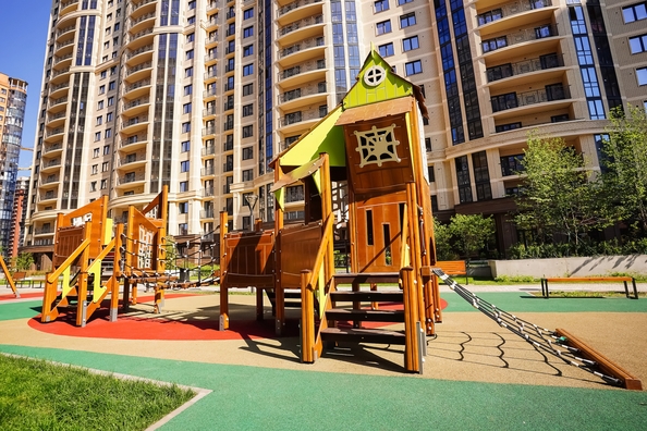 
   Продам 2-комнатную, 77.3 м², Дуси Ковальчук ул, 248/1

. Фото 15.