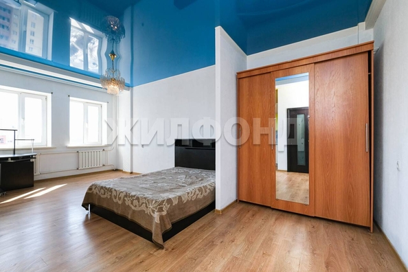 
   Продам 1-комнатную, 38.7 м², Адриена Лежена ул, 19

. Фото 2.