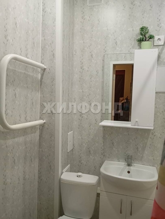 
   Продам 1-комнатную, 46.8 м², 2 кв-л, 28

. Фото 12.