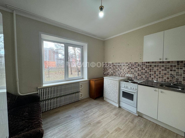 
   Продам 1-комнатную, 37.1 м², 2-й (4 мкр.) кв-л, 206

. Фото 1.