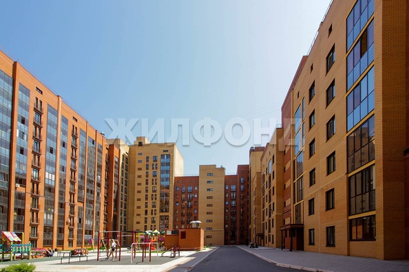 
  Продается 3-комн. квартира, 98.4 м², Мясниковой ул, д. 30
. Фото 3.