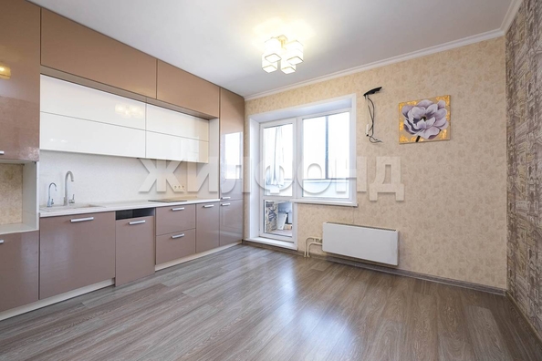 
   Продам 3-комнатную, 49.7 м², Заречная ул, 35

. Фото 2.