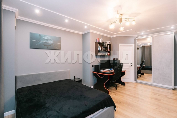 
   Продам 4-комнатную, 133.7 м², Ленинградская ул, 101/2

. Фото 23.