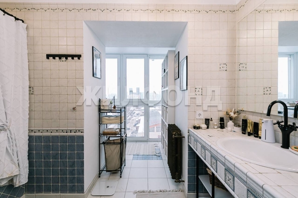 
   Продам 4-комнатную, 133.7 м², Ленинградская ул, 101/2

. Фото 26.