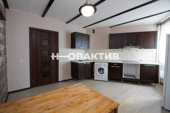 
   Продам 2-комнатную, 63.1 м², Тюленина ул, 1

. Фото 2.