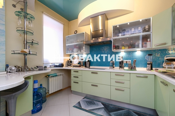 
   Продам 3-комнатную, 132.5 м², 

. Фото 9.