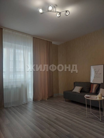 
   Продам 1-комнатную, 41.9 м², Николая Сотникова ул, 36

. Фото 2.