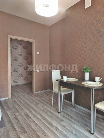 
   Продам 1-комнатную, 41.9 м², Николая Сотникова ул, 36

. Фото 5.