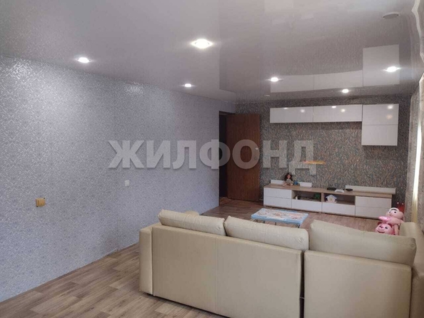 
   Продам дом, 63.2 м², Новосибирск

. Фото 3.