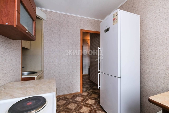 
   Продам 3-комнатную, 59.9 м², Новосибирская ул, 7

. Фото 4.