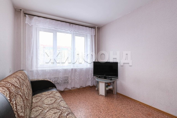 
   Продам 3-комнатную, 59.9 м², Новосибирская ул, 7

. Фото 16.