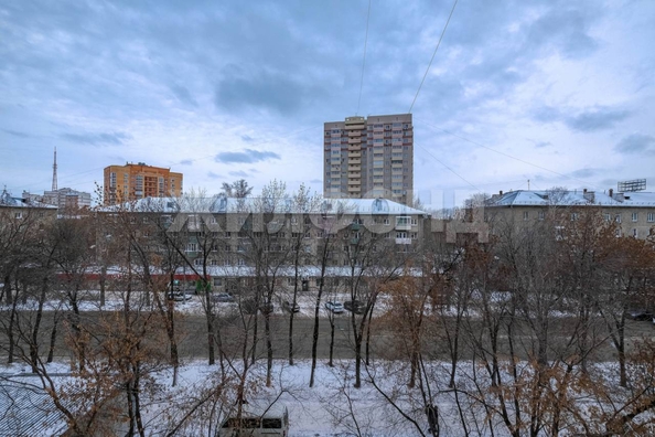 
   Продам 2-комнатную, 45.2 м², Ватутина ул, 11

. Фото 19.