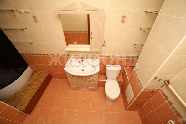 
   Продам 1-комнатную, 42.9 м², Садовая ул, 17

. Фото 9.