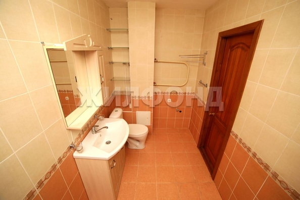 
   Продам 1-комнатную, 42.9 м², Садовая ул, 17

. Фото 11.