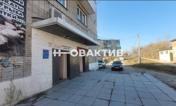 
  Продается торговая площадь, 64.5 м², Центральная ул, д. 18
. Фото 3.