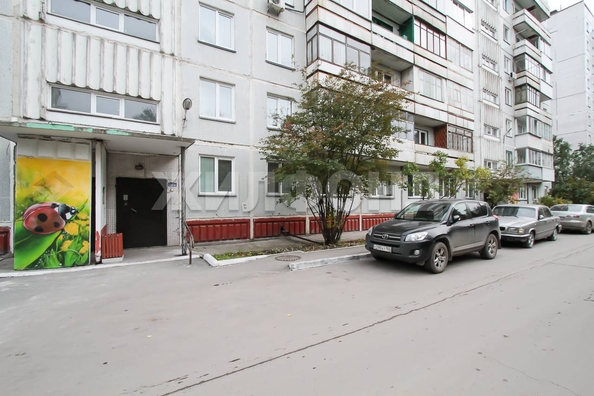 
   Продам 1-комнатную, 35 м², Селезнева ул, 37

. Фото 2.