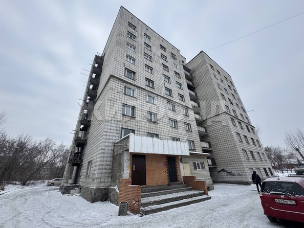 
   Продам 2-комнатную, 34.8 м², Героев Революции ул, 107

. Фото 2.