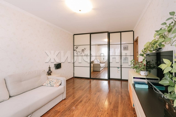 
   Продам 2-комнатную, 53.1 м², 2-й (4 мкр.) кв-л, 202

. Фото 5.