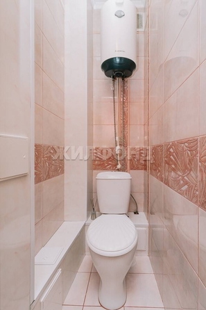 
   Продам 2-комнатную, 53.1 м², 2-й (4 мкр.) кв-л, 202

. Фото 10.