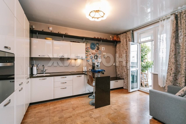 
   Продам 2-комнатную, 71.8 м², , 3

. Фото 6.